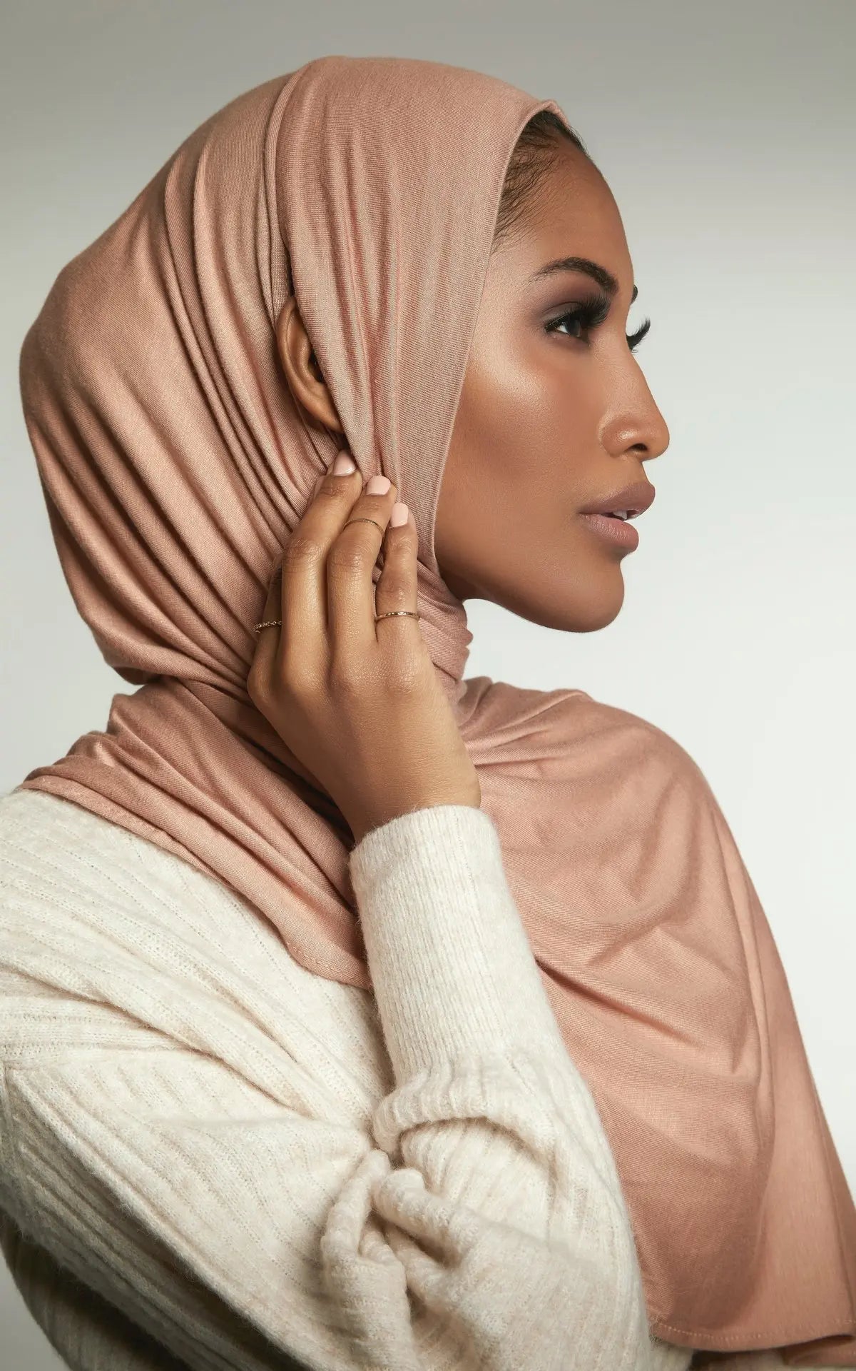 حجاب جاهز للارتداء مع فتحة أذن للنساء، وشاح قطني مطاطي للمسلمات، أغطية رأس نسائية، أوشحة إسلامية للرقبة والرأس