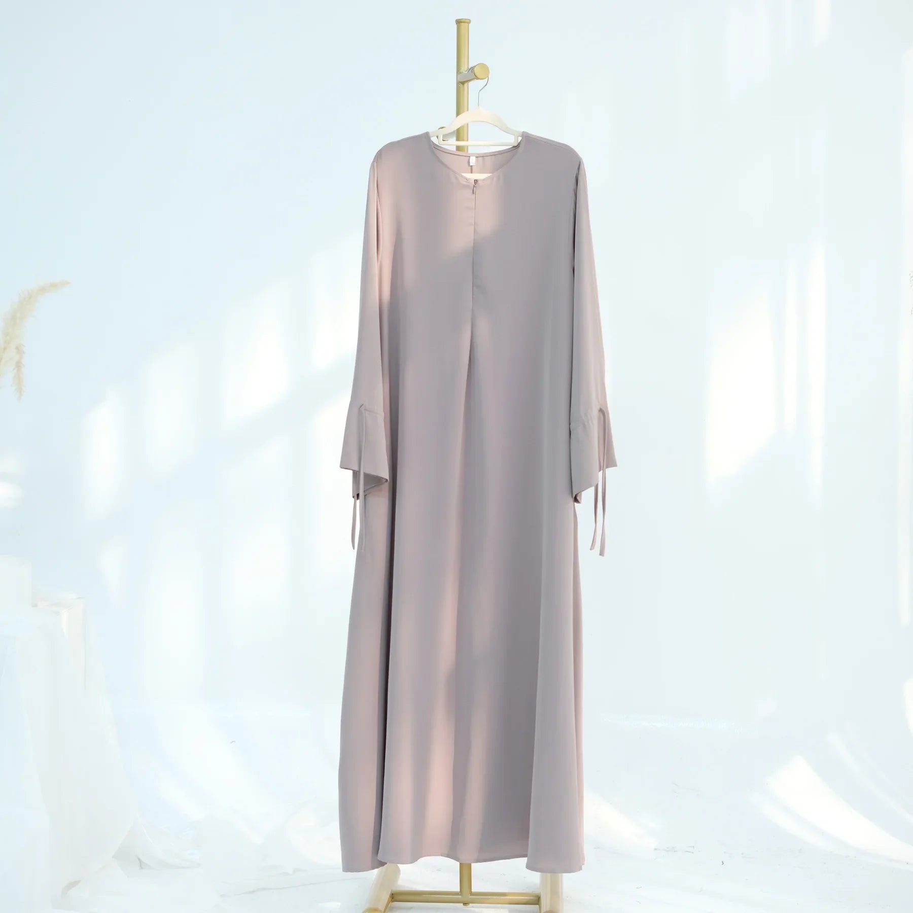 فستان رمضان عربي نسائي مسلم محتشم 2025 أنيق دبي سادة عباية إسلامية ملابس كنيسة أزياء تركيا فضفاض رداء سادة